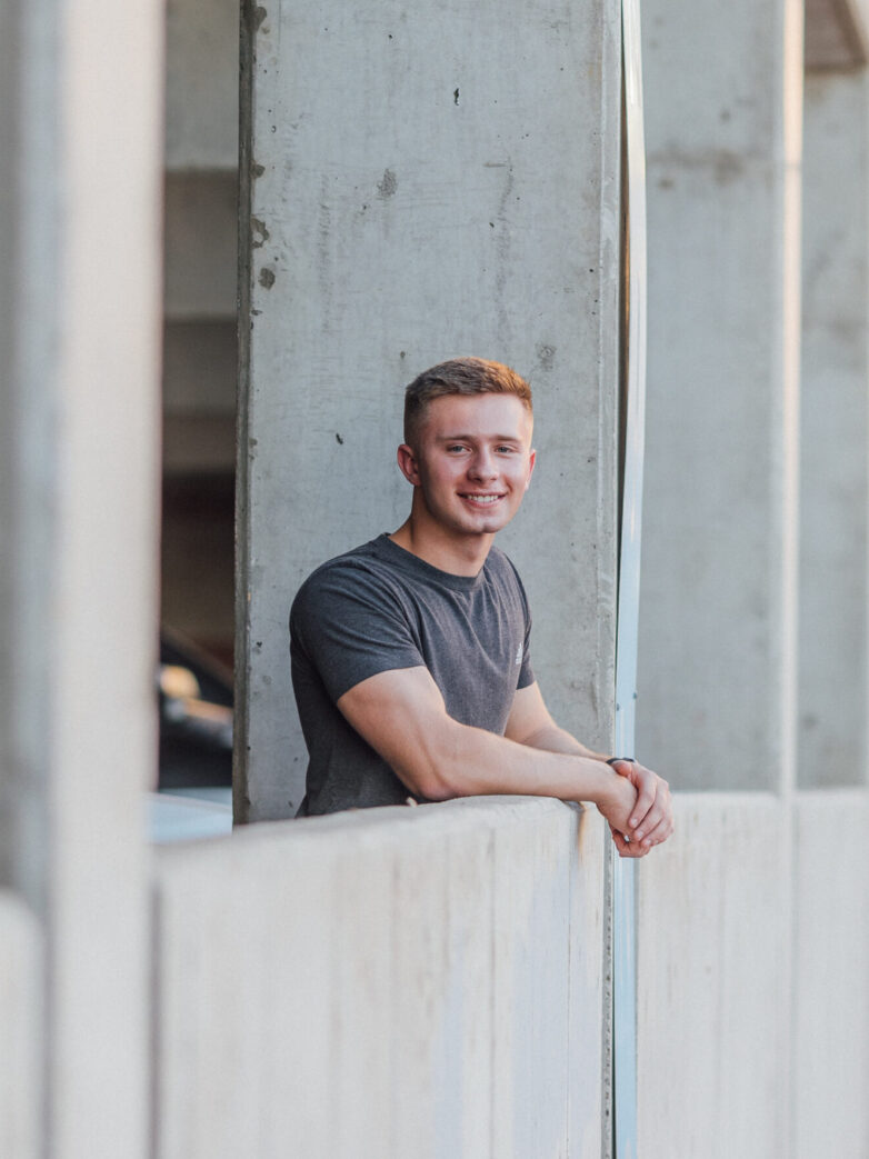 senior-photos-guy-parking-garage